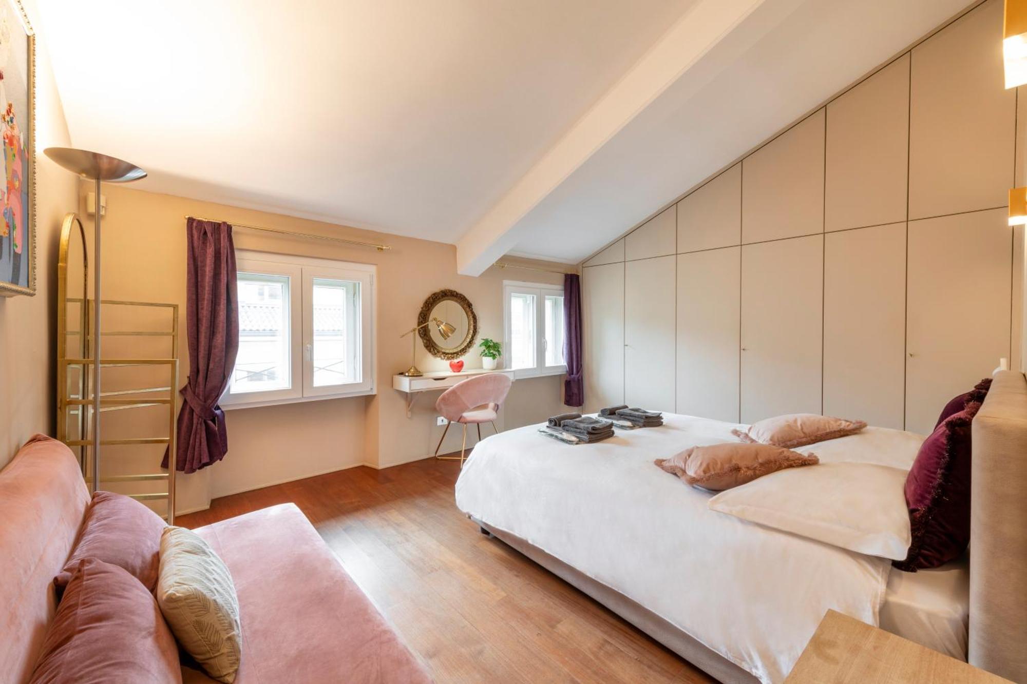 Pontaccio, 4 - Vivere In Brera, Con Ampio Terrazzo Apartamento *