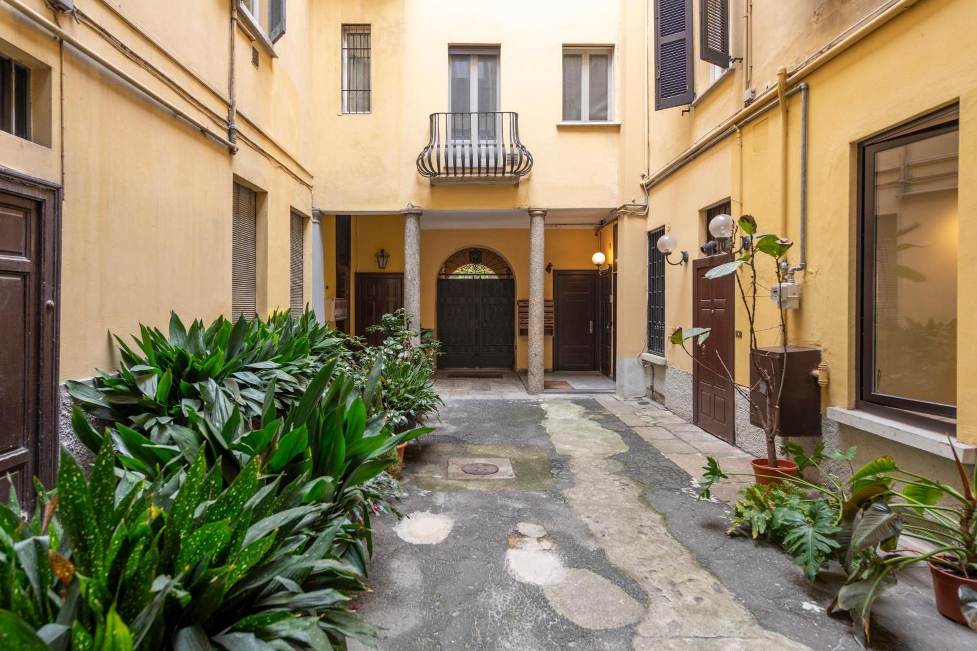 Appartamento Pontaccio, 4 - Vivere In Brera, Con Ampio Terrazzo